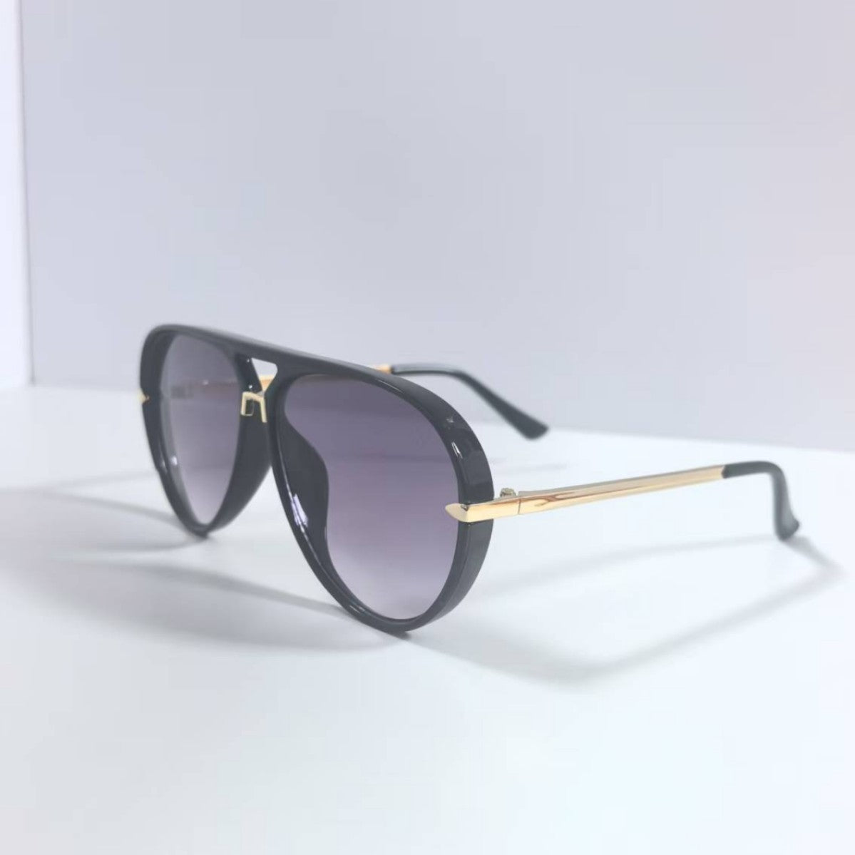 Oversized Aviator Sunglasses