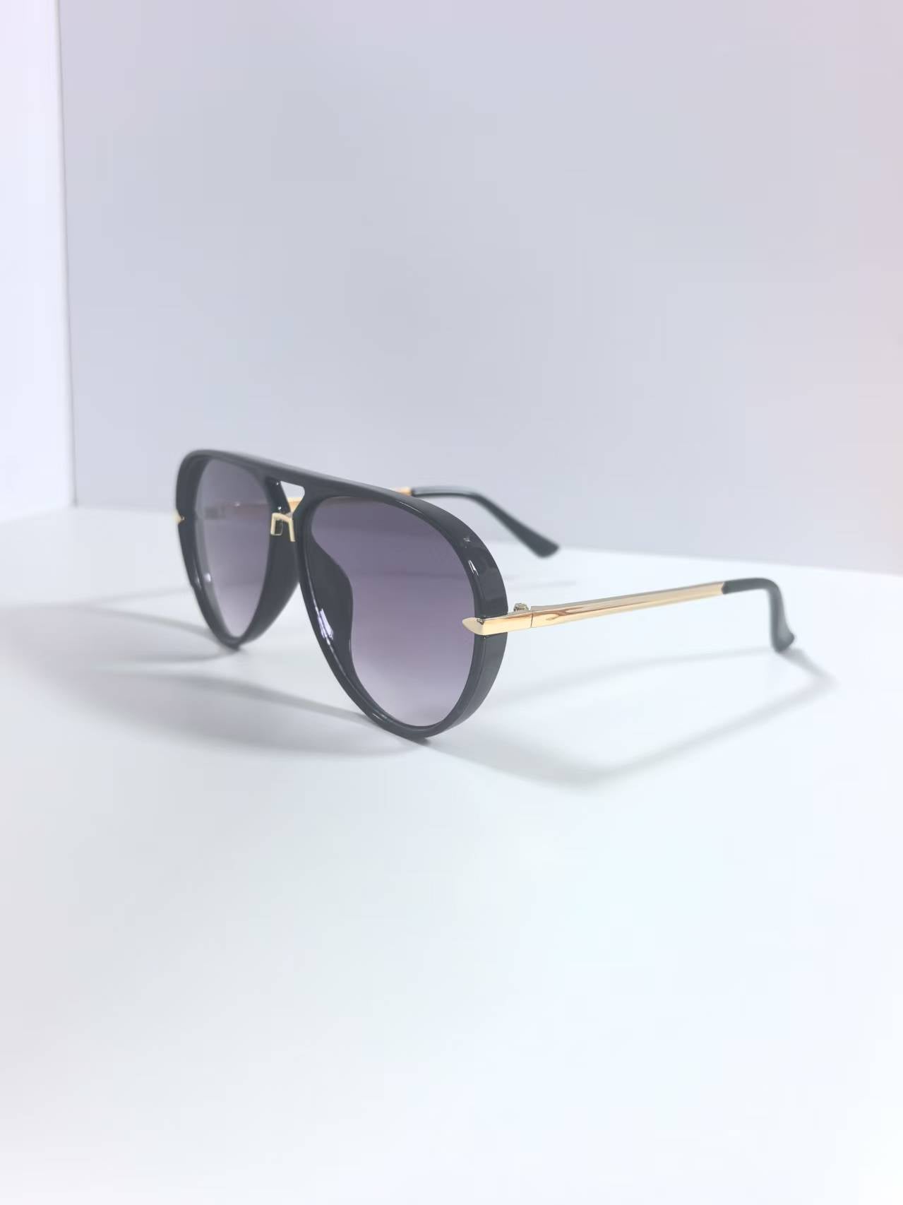 Oversized Aviator Sunglasses